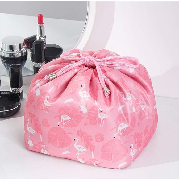 Drawstring cosmetics bag - Picture 2 of 4